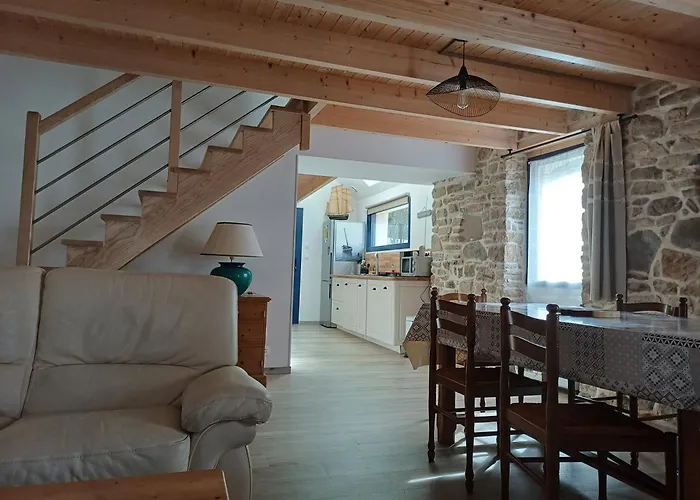 Charmante petite maison Rostiviec bord de mer